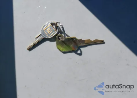 1988 Chevrolet G20 z USA, uszkodzony, nr VIN 2GNEG25K5J4116331